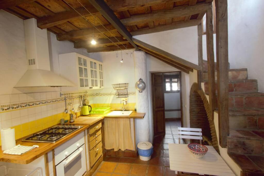 Casa En Fortaleza Medieval Кастельяр-де-ла-Фронтера Екстер'єр фото