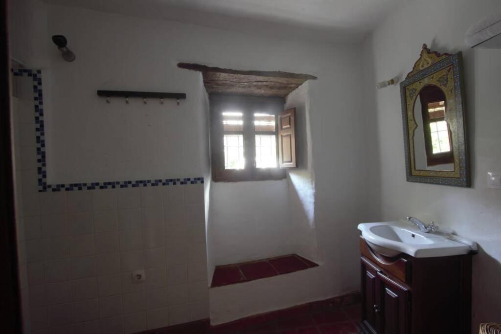 Casa En Fortaleza Medieval Кастельяр-де-ла-Фронтера Екстер'єр фото
