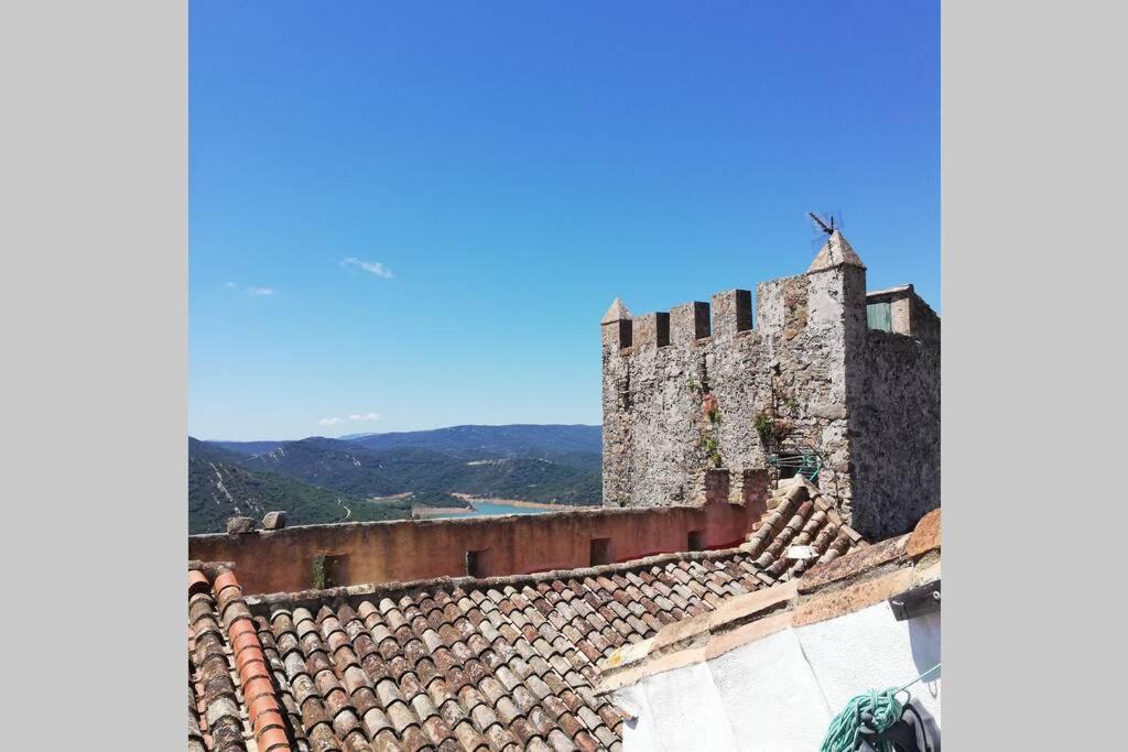 Casa En Fortaleza Medieval Кастельяр-де-ла-Фронтера Екстер'єр фото