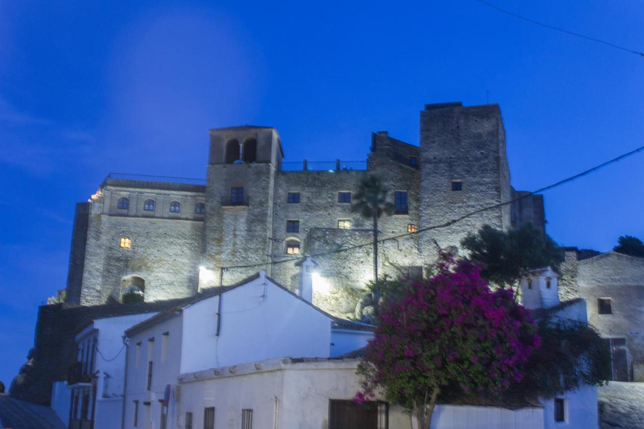 Casa En Fortaleza Medieval Кастельяр-де-ла-Фронтера Екстер'єр фото